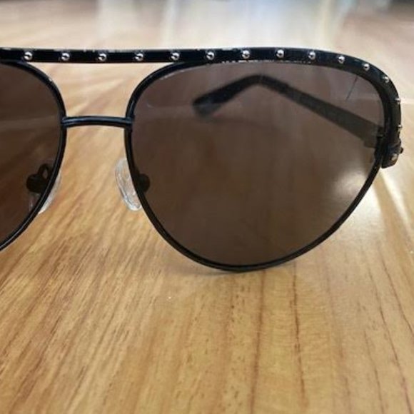 last chance! Juicy Couture Studded Aviator Sunglasses - Picture 6 of 9